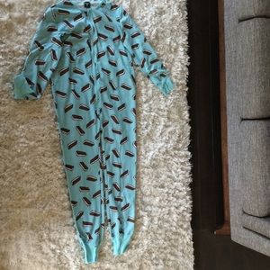 Cute ice cream bar onsie. Size small